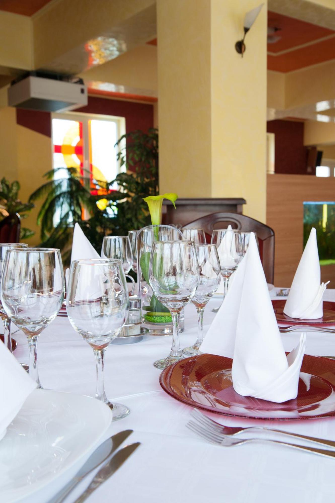 Hotel Melody Oradea Zewnętrze zdjęcie