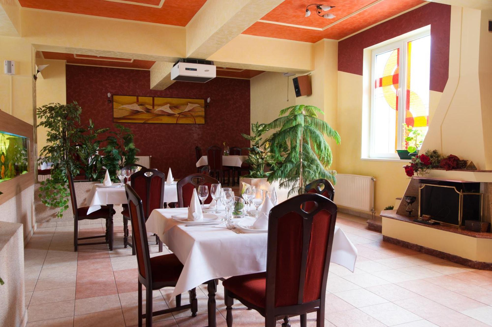 Hotel Melody Oradea Zewnętrze zdjęcie