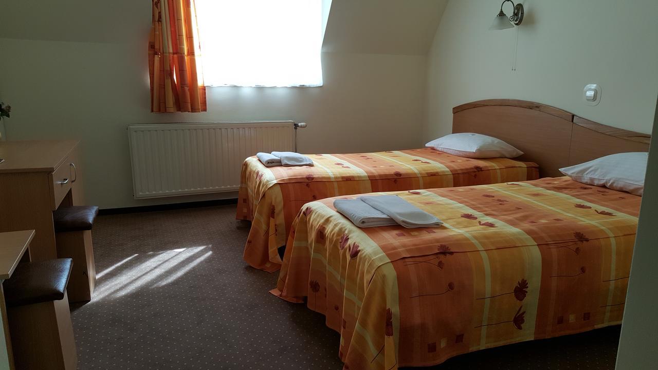 Hotel Melody Oradea Zewnętrze zdjęcie