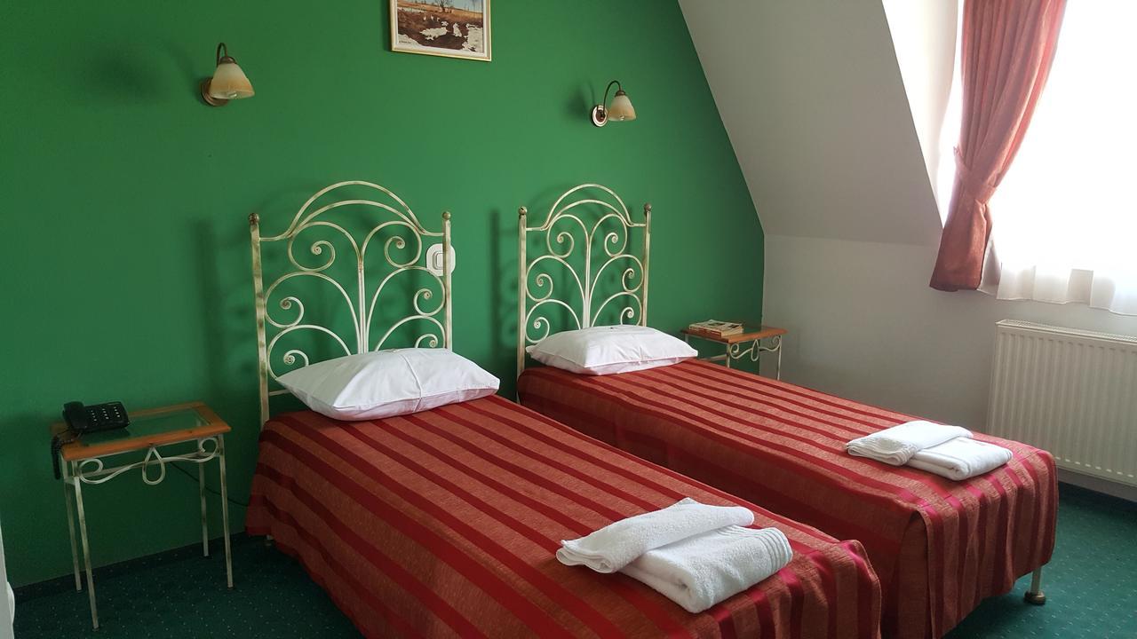 Hotel Melody Oradea Zewnętrze zdjęcie