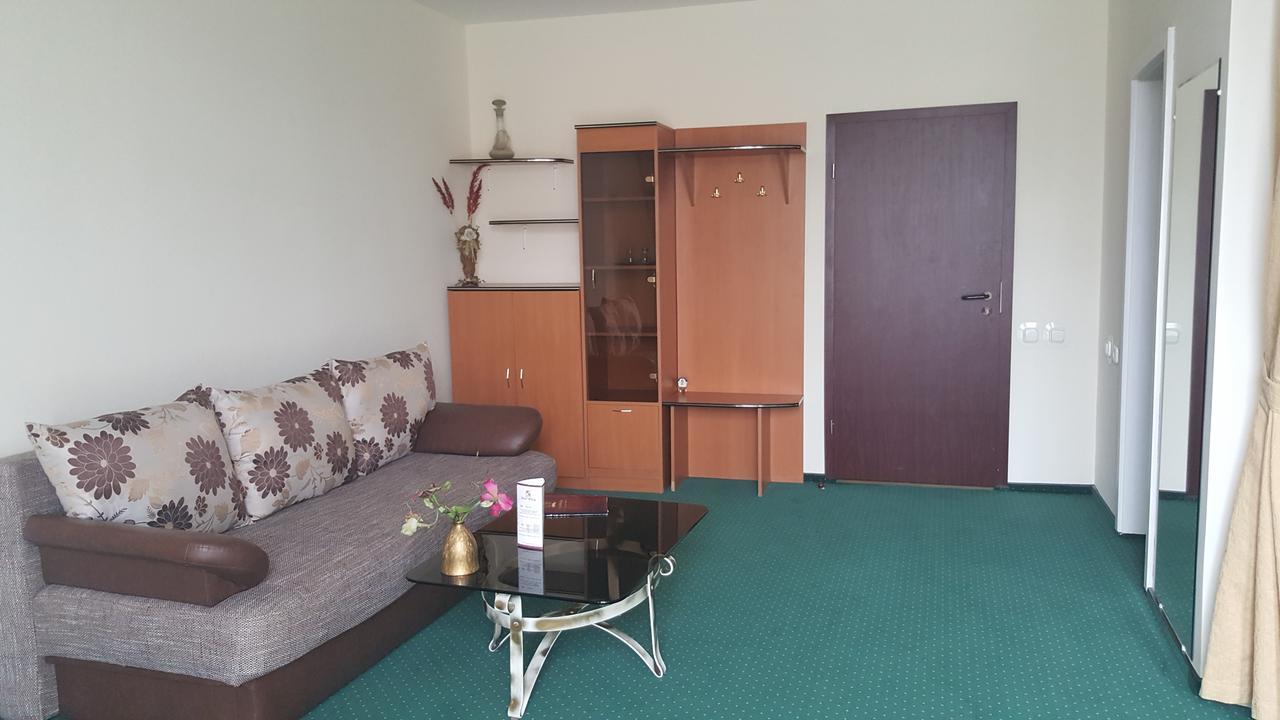 Hotel Melody Oradea Zewnętrze zdjęcie